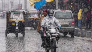 Weather Update Today: वैलेंटाइन डे पर मजा किरकिरा करेगी बारिश! यूपी-बिहार समेत इन राज्यों में बरसेंगे बादल, छत्तीसगढ़-MP में ओलों का अलर्ट, पढ़ें- IMD का वेदर अपडेट