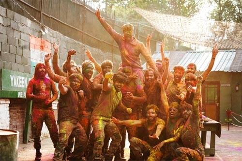 ஜி.வி. பிரகாஷ் இசையமைக்கும் இப்படத்தின் டைட்டில் மற்றும் ஃபர்ஸ்ட் லுக் போஸ்டருக்காக மக்கள் ஆவலுடன் காத்திருக்கிறார்கள்.
