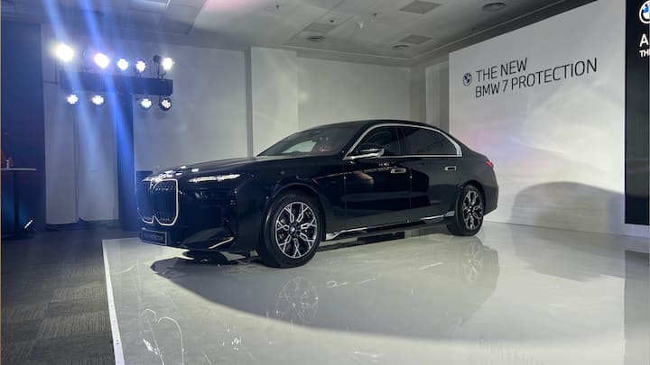 The BMW 7 Series Protection is based on the regular 7-series flagship sedan, and offers class VR9 protection with ballistic resistance and protections against fires from calibre 7.62x5Li R ammunition.