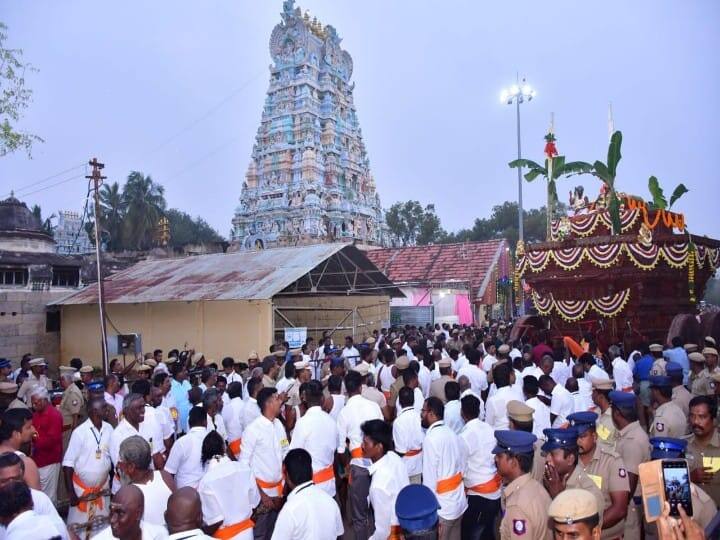 சிவகங்கை சமஸ்தானம் மற்றும் அறநிலைத் துறை  கட்டுப்பாட்டின் கீழ் சொர்ணமூர்த்தீஸ்வரர் ஆலயம் அமைந்துள்ளது. மிகவும் பழமை வாய்ந்த இக்கோவிலாகும்.