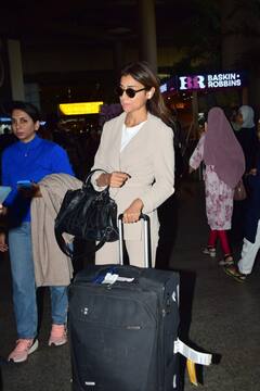 Actress Airport Looks : முன்னணி நடிகைகளின் ஸ்டைலிஷான ஏர்போர்ட் லுக்ஸ்!