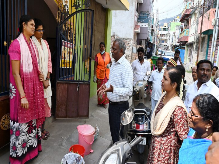 பெண்கள் நினைத்தால் மட்டுமே குப்பைகளை தரம் பிரித்து  வழங்க முடியும் - தி.மலை ஆட்சியர்