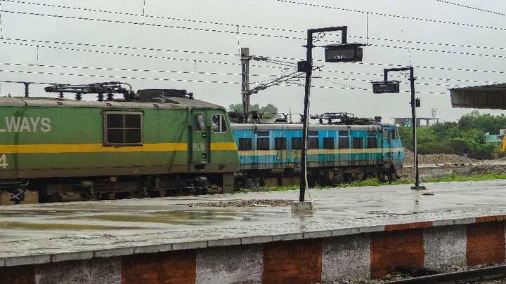 Rail engine power : लोकांच्या मनात ट्रेनच्या संदर्भात अनेक प्रश्न असतात, पण तुम्ही कधी विचार केला आहे का की ट्रेनचे इंजिन किती डबे ओढू शकते.