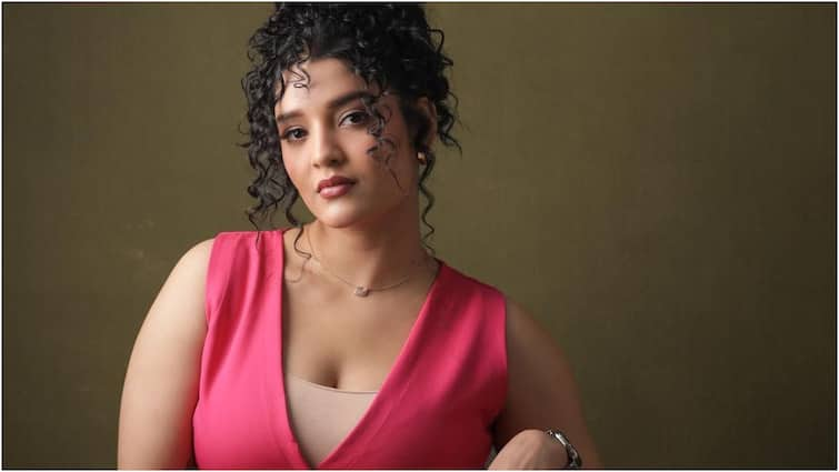 ritika singh starrer horror movie valari streaming date is out now Ritika Singh: నేరుగా ఓటీటీలోకి రితికా సింగ్ హారర్ మూవీ - స్ట్రీమింగ్ ఎప్పుడు, ఎక్కడంటే?