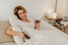 Disadvantage of TV : टीव्हीसमोर झोपणे असे ठरेल आरोग्यासाठी घातक !