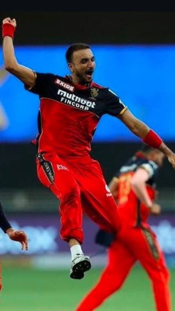 Bowlers With Most Wickets In An IPL Season