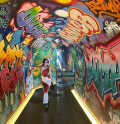 PHOTO: बॉलिवूडच्या मुन्नीचा हॉट लूक; फोटो होतायत व्हायरल!