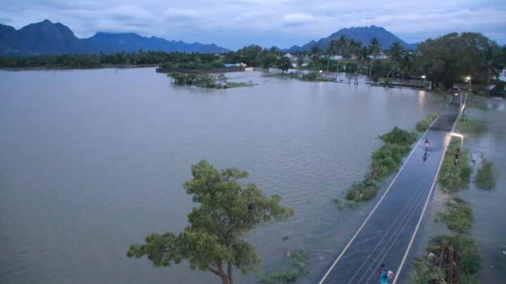 आईएमडी ने बताया कि पश्चिमी हिमालय क्षेत्र में शनिवार (17 फरवरी) से सोमवार (19 फरवरी) के दौरान बारिश और बर्फबारी होने की संभावना है.