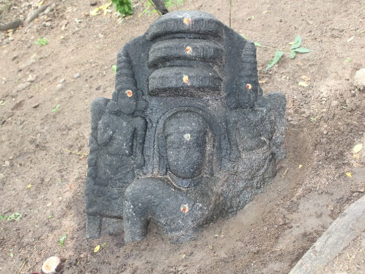 திருச்சுழி அருகே 1000 ஆண்டுகள் பழமையான மகாவீரர் சிற்பம் கண்டுபிடிப்பு