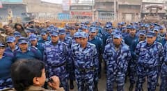 Farmers Protest: ਘਰ ਤੋਂ ਸੰਭਲ ਕੇ ਨਿਕਲੋ! ਸਿੰਘੂ, ਗਾਜ਼ੀਪੁਰ, ਟਿੱਕਰੀ ਅਤੇ ਗੁਰੂਗ੍ਰਾਮ 'ਚ ਲੱਗਿਆ ਲੰਮਾ ਜਾਮ, ਵੇਖੋ ਤਸਵੀਰਾਂ