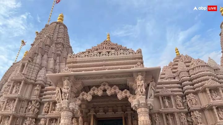 इस मंदिर का निर्माण जयपुर के पिंक सैंड स्टोन (लाल बलुआ पत्थर) से हुआ है. यह वही पत्थर है, जिससे अयोध्या में मंदिर बनाया गया है. बीएपीएस एक ऐसी संस्था है, जिसने दुनियाभर में 1,100 से ज्यादा हिंदू मंदिरों का निर्माण किया है.दिल्ली में अक्षरधाम मंदिर का निर्माण भी इसी संस्था ने किया है.