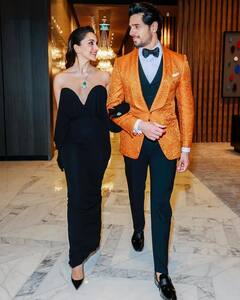 Valentine Week में सिद्धार्थ मल्होत्रा ने अपनी ब्यूटीफुल वाइफ कियारा संग शेयर की रोमांटिक तस्वीरें, लिखा- 'हर जगह एक साथ'