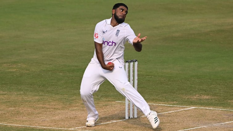 Rehan Ahmed Pakistan Origin Held At Airport Rajkot Carrying Wrong Visa IND vs ENG 3rd Test IND vs ENG Test Series: Pakistan-Origin Rehan Ahmed Held At Airport For Carrying Wrong Visa