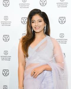 Anjali Photos: జాబిలమ్మలా ఉన్న అంజలి!