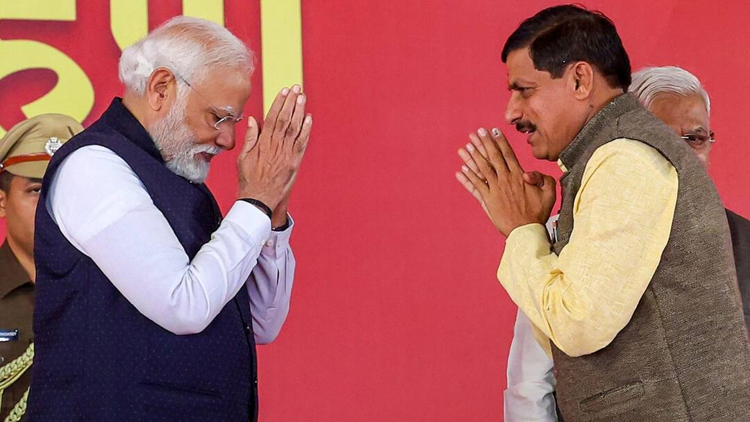 UP Lok Sabha Chunav 2024: लोकसभा चुनाव से पहले अखिलेश यादव के इस मुद्दे की काट बनकर यूपी आए सीएम मोहन यादव! सपा की धड़कनें बढ़ीं Lok sabha election up 2024 CM Mohan Yadav came to UP for caste census issue of Akhilesh Yadav UP Lok Sabha Chunav 2024: लोकसभा चुनाव से पहले अखिलेश यादव के इस मुद्दे की काट बनकर यूपी आए सीएम मोहन यादव! सपा की धड़कनें बढ़ीं