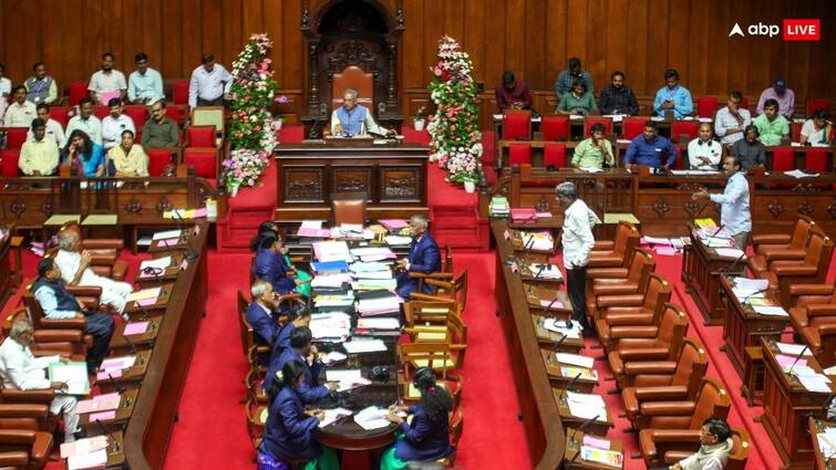 Karnataka Assembly opposition Uproar over Ayodhya Ram Temple issue chanted Jai Shri Ram  रामलला और हनुमान ध्वज को लेकर भिड़ गए कर्नाटक विधानसभा में विधायक, गूंजे जय श्री राम के नारे