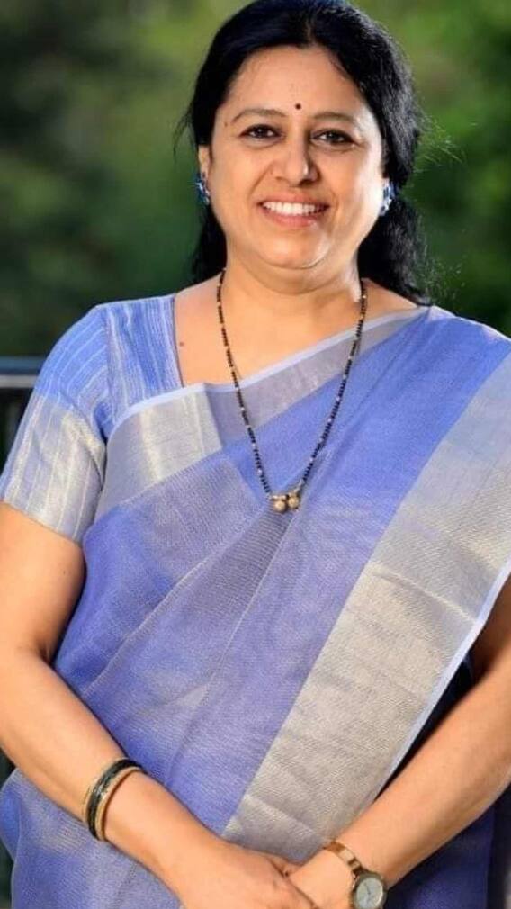 कोण आहेत मेधा कुलकर्णी?