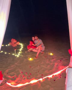 Karan Kundrra Surprises Tejasswi Prakash With Romantic Beach Date On Valentine's Day - See Pics