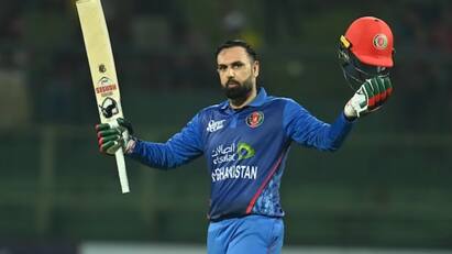 39 year old Mohammed Nabi became the number 1 ranked all rounder in ODI ICC Rankings: ஐ.சி.சி. ஒருநாள் ஆல் ரவுண்டர் தரவரிசை...39 வயதில் முதலிடத்தை பிடித்த ஆப்கானிஸ்தான் வீரர் முகமது நபி!