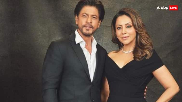 Valentine Day 2024 Shah Rukh Khan gifted pink plastic earrings to wife gauri khan on their first valentine day Valentine Day 2024:  शाहरुख खान ने पहले वैलेंटाइन डे पर गौरी खान को दिया था बेहद खास गिफ्ट, एक्टर ने खुद किया था खुलासा