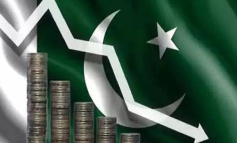 Pakistan Economic Crisis Pakistan debt increased Loan assistance sought from IMF पाकिस्तान बुडाला कर्जाच्या गर्तेत, IMF कडे पुन्हा मागितली कर्जाची मदत 