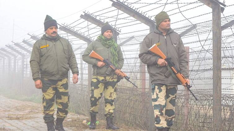 Jammu News Pakistan Rangers Violate Ceasefire With Unprovoked Firing On BSF Post Makwal Pak Rangers Violate Ceasefire With Unprovoked Firing On BSF Post Along IB In Jammu, Troops Retaliate