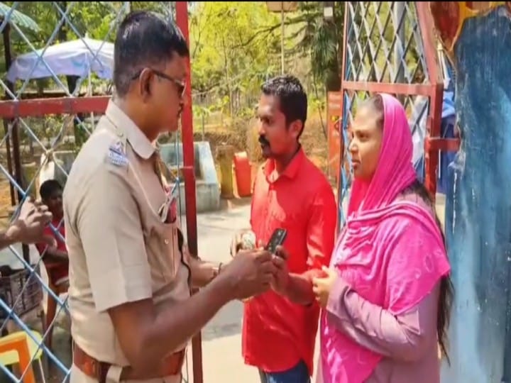 காதலர் தினத்திற்கு எதிர்ப்பு;  காதலர்களை ஆபாசமாக திட்டி விரட்டிய விசுவ இந்து பரிஷத் - மதுரையில் பரபரப்பு