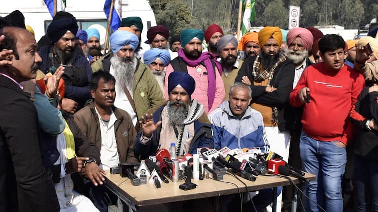 ‘We Don’t Need Battle’: Farmer Leaders To Maintain Talks With Modi Govt Over Calls for Tomorrow