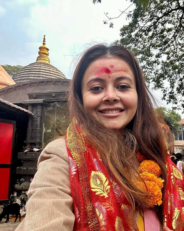 वहीं कुछ दिनों पहले एक्ट्रेस मां कामख्या देवी के दर्शन करने के लिए पहुंची थी. इसकी तस्वीरें भी उन्होंने फैंस के साथ शेयर की थी.