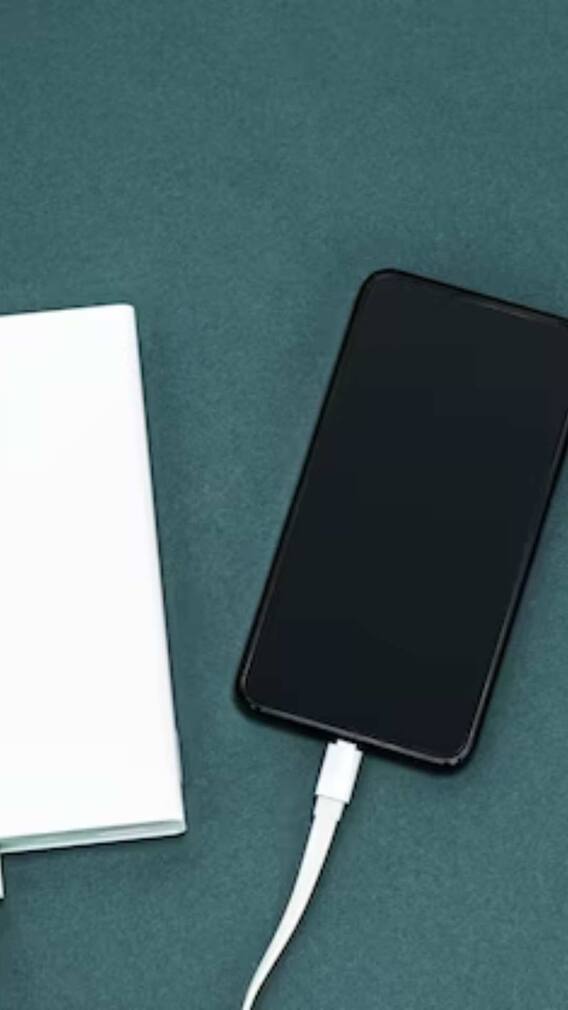 ફોન ચાર્જ કરતા સમયે ક્યારેય ના કરો આ સાત ભૂલ