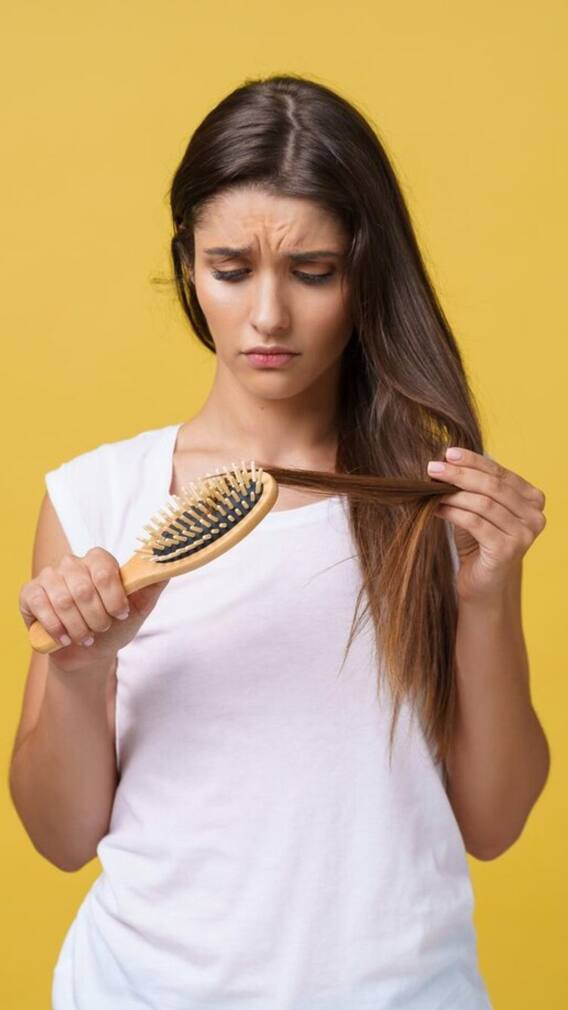 સતત વાળ ખરતા હોય તો અપનાવો આ હેર માસ્ક