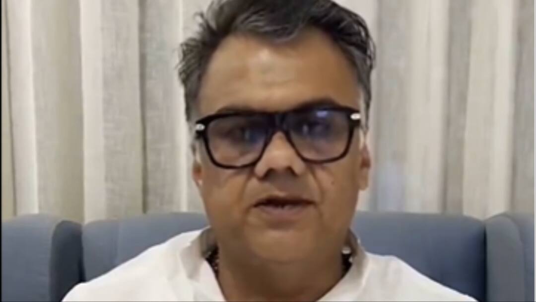 Lok Sabha Election 2024: जालोर सिरोही सीट पर युवा चेहरे को मौका देने की मांग, सांसद देवजी पटेल की बढ़ सकती है मुश्किल, जानें समीकरण Lok Sabha Election 2024 Jalore Sirohi seat MP Devji Patel problems may increase ann Lok Sabha Election 2024: जालोर सिरोही सीट पर युवा चेहरे को मौका देने की मांग, सांसद देवजी पटेल की बढ़ सकती है मुश्किल, जानें समीकरण