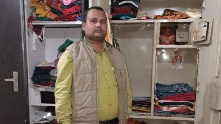 Balrampur Jewellery and goods stolen worth lakhs stolen Balrampur crime Chhattisgarh ann Chhattisgarh News: बलरामपुर में ताला तोड़कर लाखों के जेवर और सामान चोरी, लगातार चोरियों से नगरवासियों में दहशत