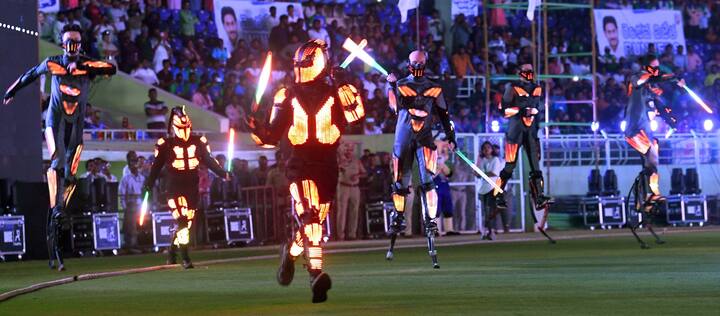 ఫైనల్ ఈవెంట్లో ప్రత్యేక కార్యక్రమాలు నిర్వహించారు.