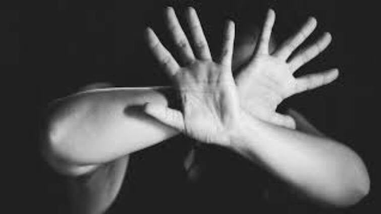 Uttarakhand crime husband in law and husband thrash women parade her naked in uttarakhand Crime: தரதரவென இழுத்து நிர்வாணமாக தாக்கப்பட்ட பெண்! கணவர், மாமனார் செய்த கொடூரம் - உத்தரகாண்ட்டில் அதிர்ச்சி!