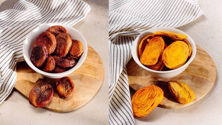 USDA தரவுகளின்படி, 100-கிராம் உலர் ஆப்ரிகாட்களில் 2.7 mg இரும்புச்சத்து உள்ளது. நீங்கள் அவற்றை சாலட்களில் தூவிவிட்டு சாப்பிடலாம், அல்லது மற்ற உலர்ந்த பழங்களுடன் சேர்த்து சாப்பிடலாம்.