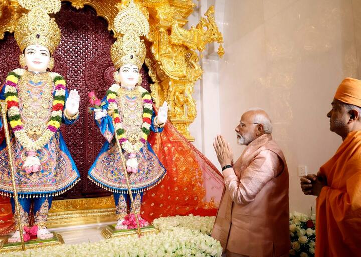 अबुधाबीतील पहिल्या हिंदू मंदिराच्या पायाभरणी समारंभाला उपस्थित राहिल्यानंतर पंतप्रधान नरेंद्र मोदी यांनी कुराणचा उल्लेख केला.  (Photo Credit : PTI)