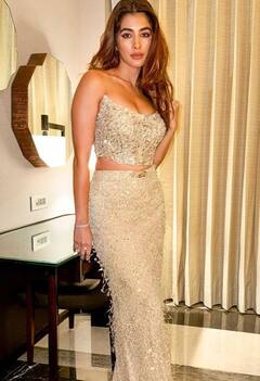 पांच सुपरस्टार्स के साथ बैक-टू-बैक दी 5 फ्लॉप फिल्में, फिर भी स्टारडम नहीं हुआ कम, करोड़ों में फीस वसूलती है ये एक्ट्रेस