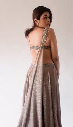 Shraddha Das Photo: એક્ટ્રેસ શ્રદ્ધા દાસે ફરી કરાવ્યું ગ્લેમરસ ફોટોશૂટ, તસવીરો થઈ વાયરલ