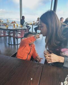 Kajal Aggarwal Photos  : அன்பிற்குரியவர்களுக்கு காதலர் தின வாழ்த்து தெரிவித்த நடிகை காஜல்!