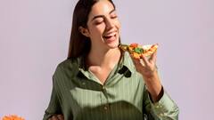 आप भी करते हैं देर रात डिनर तो हो जाएं सावधान, नहीं तो भुगतना पड़ेगा खामियाजा