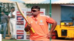 डेब्यू में धमाका करने के बाद सरफराज खान बोले- पिता की बदौलत...