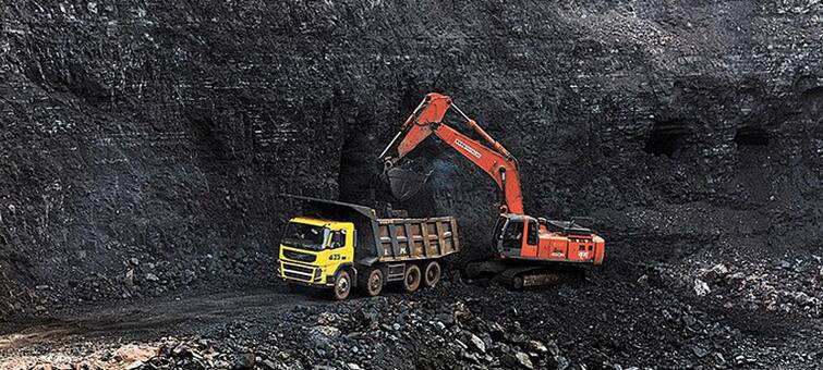 Tragedy in Deopara village of Surendranagar, 6 laborers trapped in coal mine due to gas leak, 3 died સુરેન્દ્રનગરના દેવપરા ગામે દુર્ઘટના, ગેસ ગળતરના કારણે કોલસાની ખાણમાં 6 શ્રમિક ફસાયા, 3નાં મોતના મોત