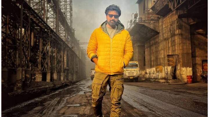 এর আগে, দেব শেয়ার করে নিয়েছিলেন ছবির জন্য রেকি করার কিছু ছবি। 'খাদান' ছবির শ্যুটিংয়ের জন্য খনি এলাকাতে গিয়েছিলেন দেব।