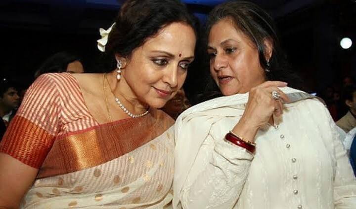दरम्यान जया बच्चन या पाचव्यांदा राज्यसभेवर खासदार म्हणून जात आहेत. त्या गेल्या चार वेळा समाजवादी पक्षाकडून राज्यसभेच्या खासदार होत्या.(photo: jaya_bachchan_/ig)