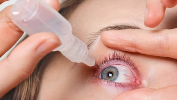 Health Tips: कहीं आप भी तो नहीं 1 मिनट में इतनी बार झपकते हैं पलक? Health Tips: कहीं आप भी तो नहीं 1 मिनट में इतनी बार झपकते हैं पलक?