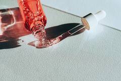 Do You Have Problems In Dealing With Oily Skin? Here Are 6 Ingredients To Avoid