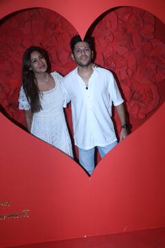 Surbhi Chandna Valentine: शादी से पहले सुरभि चंदना ने बॉयफ्रेंड संग सेलिब्रेट किया वैलेंटाइन डे, व्हाइट में कपल ने की ट्विनिंग