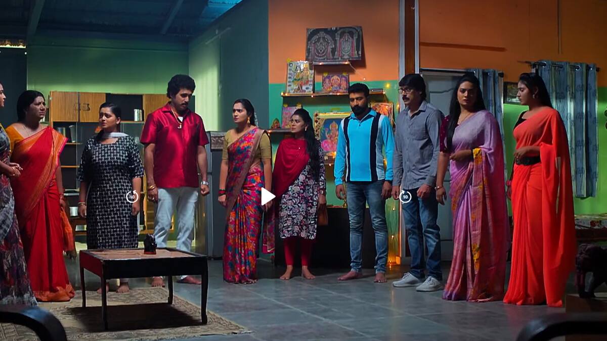 Prema Entha Madhuram  Serial Today february 16th:‘ప్రేమ ఎంత మధురం’ సీరియల్‌: ఆర్య బ్యాక్‌గ్రౌండ్‌ తెలిసి బాధపడ్డ సుగుణ – చాయా, జలంధర్‌లకు యాదగిరి వార్నింగ్‌