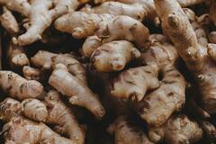 Fresh ginger and Dry ginger : आलं आणि सुंठ यातील पोषक घटकांमधील फरक आणि त्याचे फायदे जाणून घ्या !